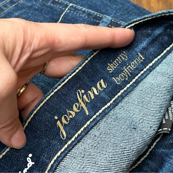 7 For All Mankind josefina skinny Boyfriend Jeans - Picture 5 of 8